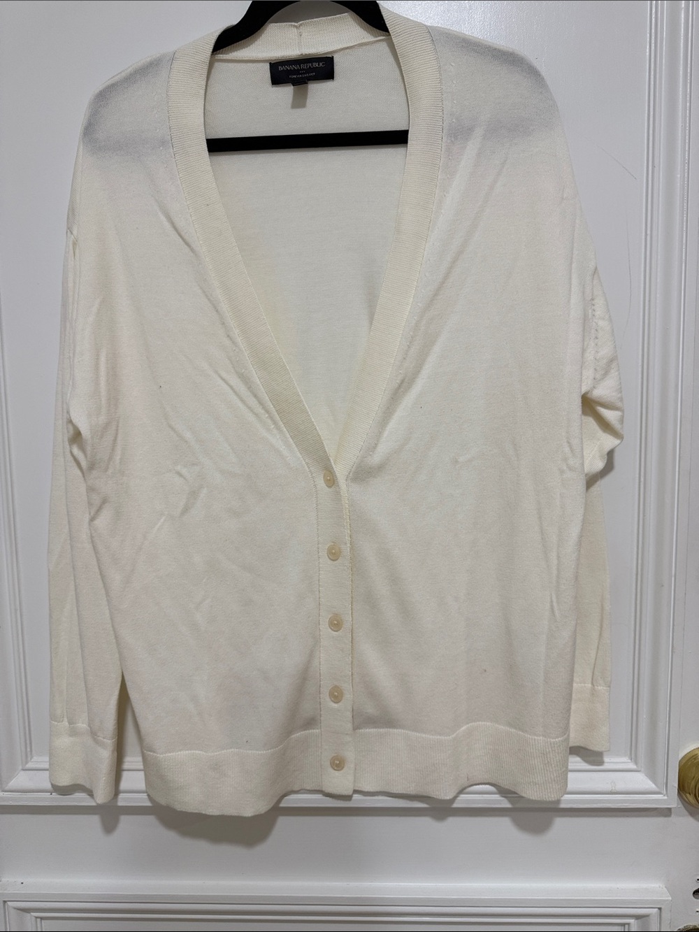 Banana Republic Cream V-Neck Button-Front Cardigan